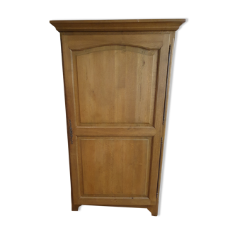 Solid oak cap