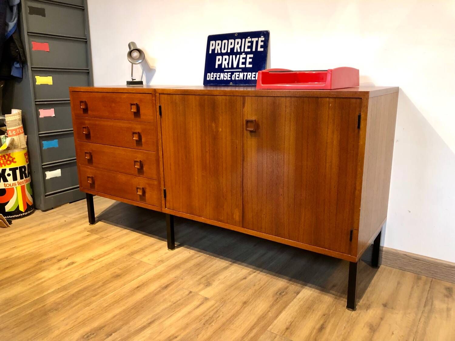 Teak enfilade