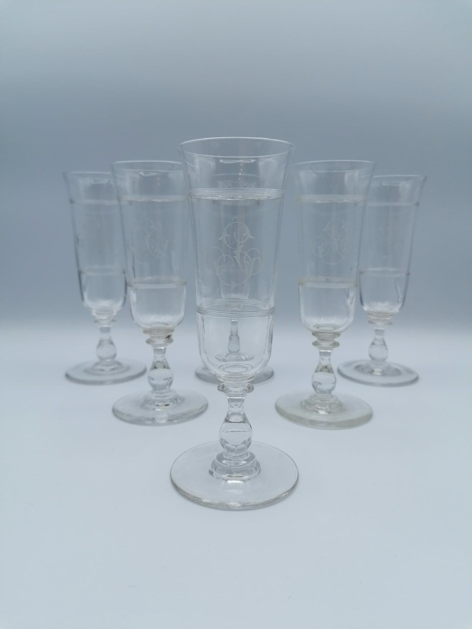 Set of 6 monogrammed champagne flutes
