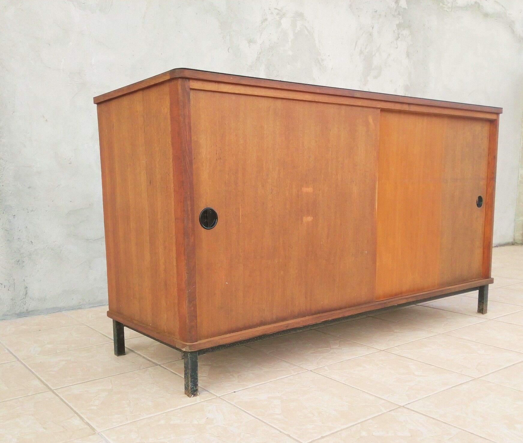 Vintage oak veneer line buffet (2)