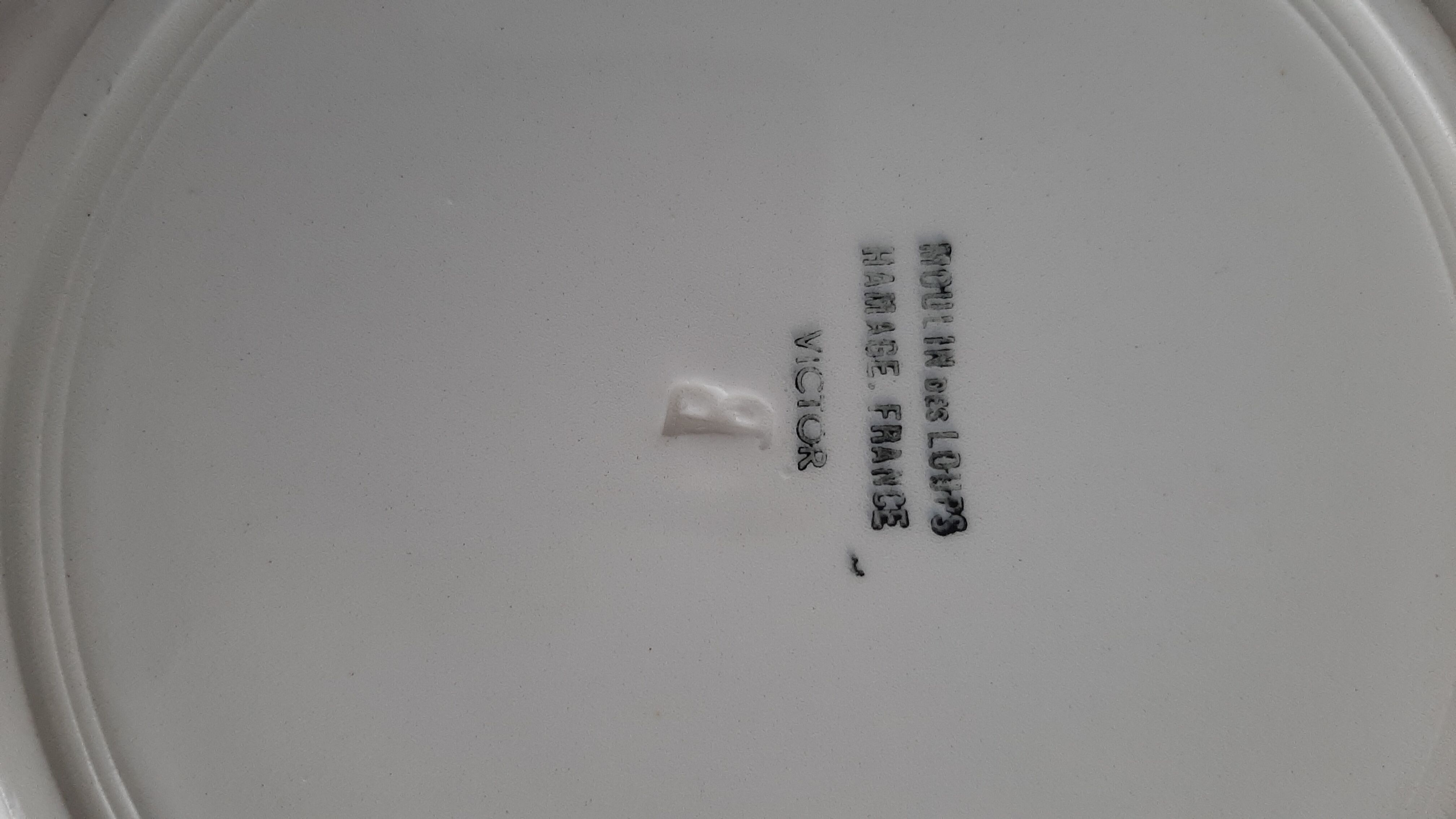 Lot of 5 retro plates