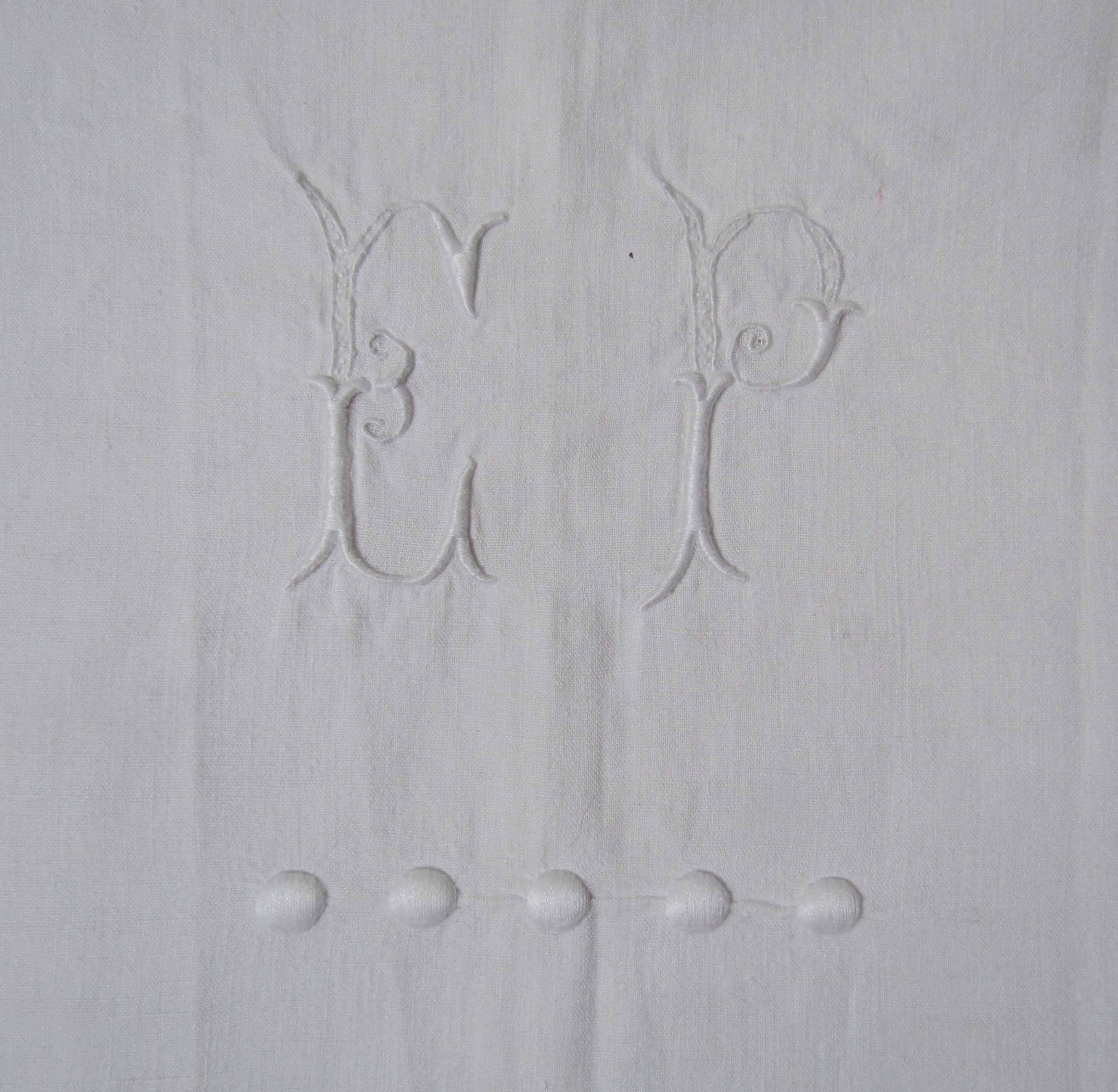 Ancien drap blanc monogrammé E.P coton brodé