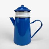 Coffee maker in midnight blue enameled sheet metal
