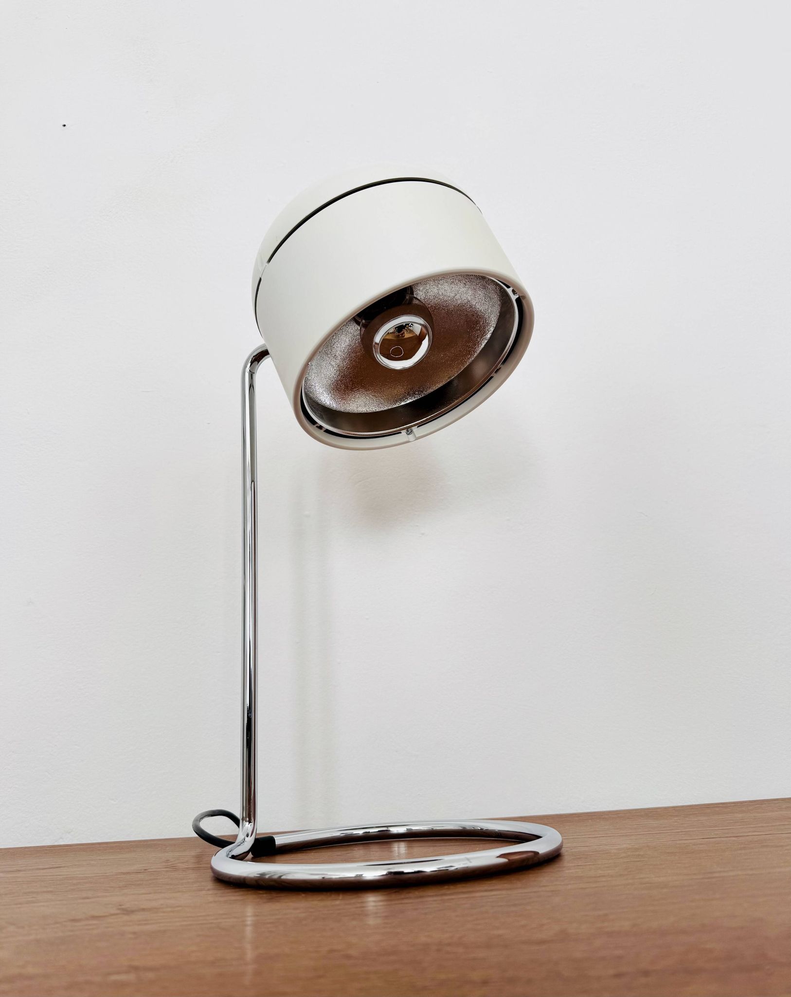 1 of 2 Adjustable Space Age Spot Table Lamps by Arnold Berges for Staff