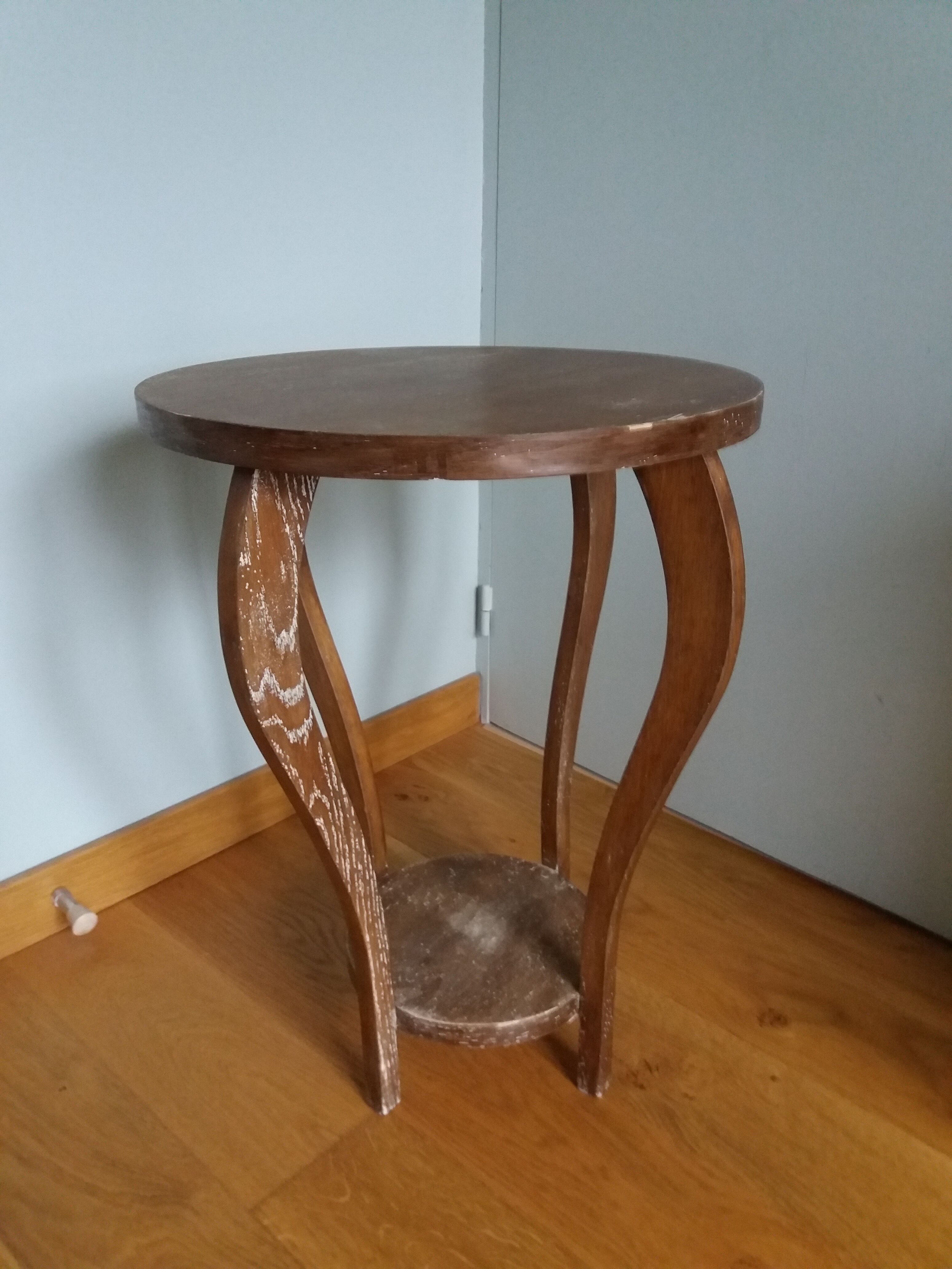 Art Deco pedestal table