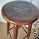 Tabouret haut d'atelier patiné