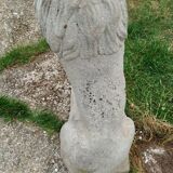 Paire de lions de jardin en pierre ancien vintage