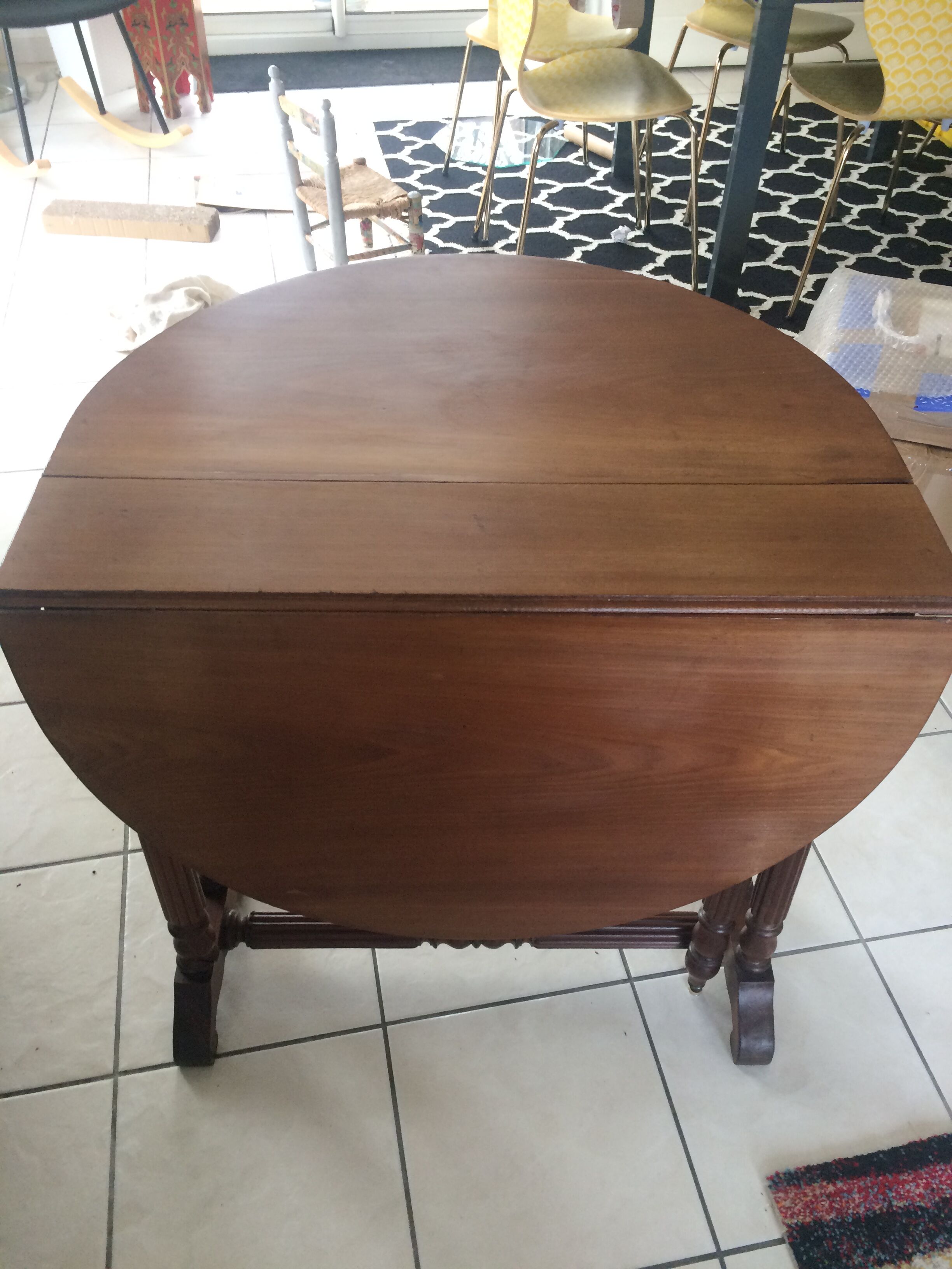 Oval folding table 2 extensions Mahogany