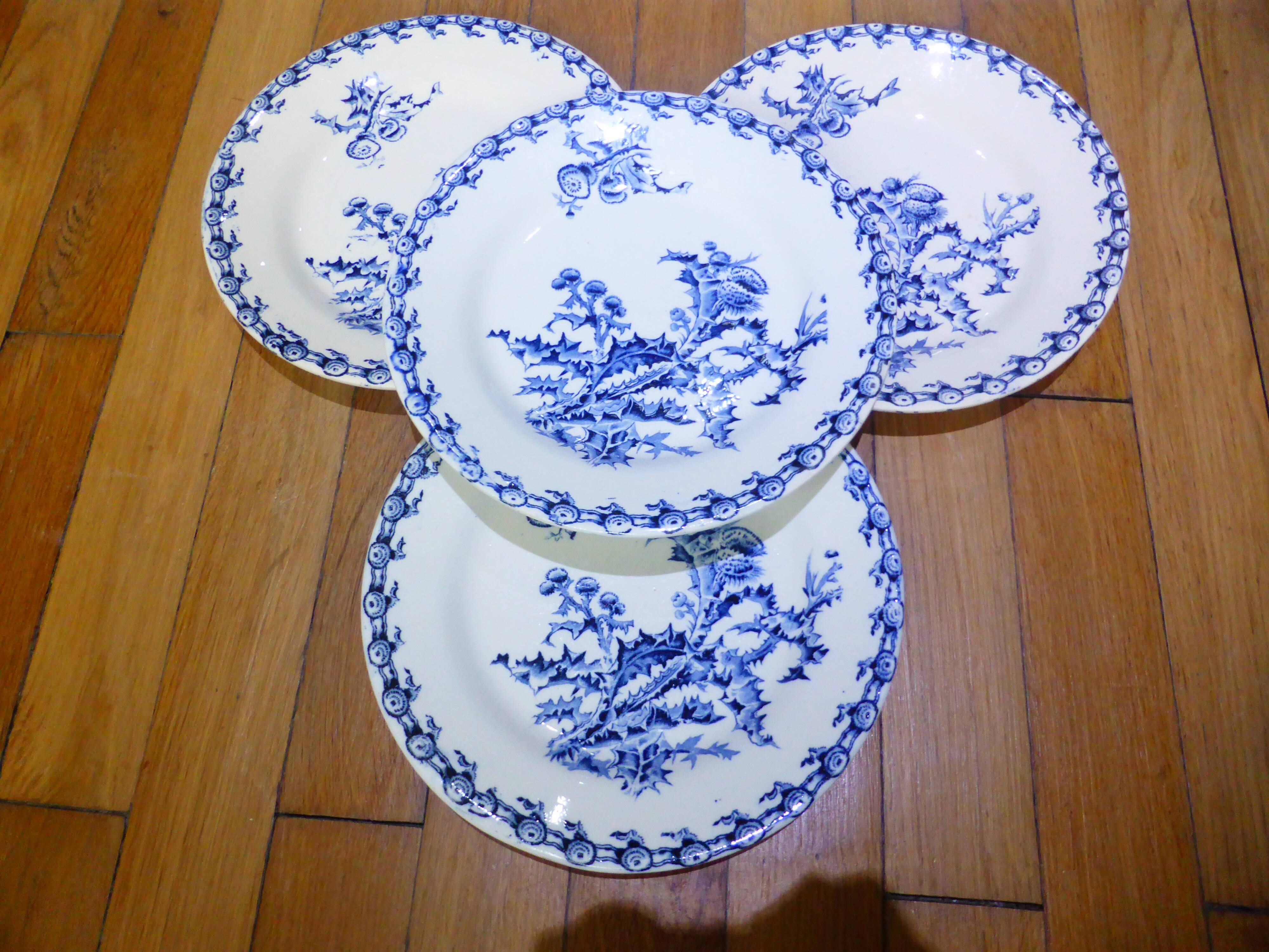 4 flat plates Gien Chardons (4)