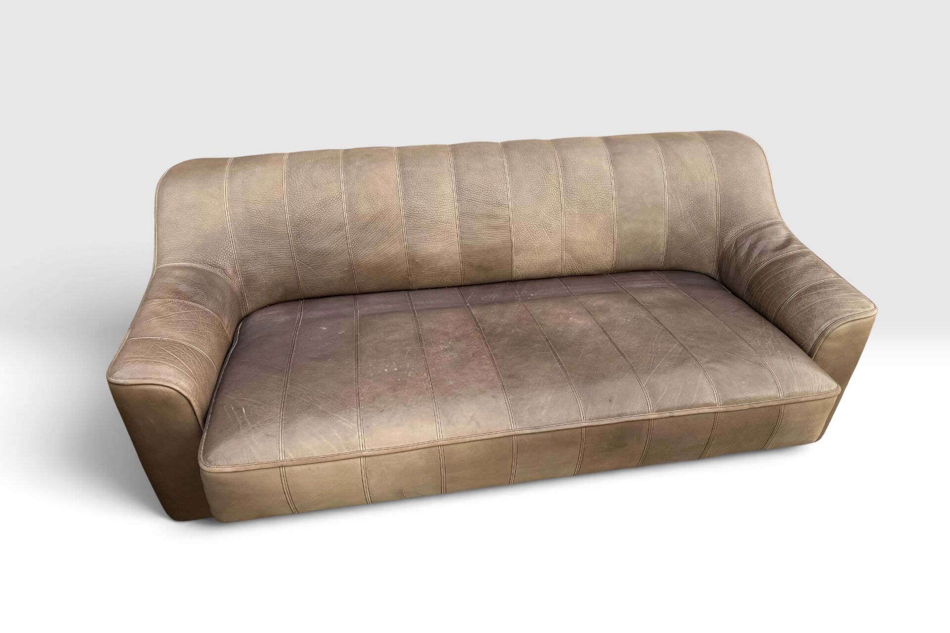 De Sede DS-44 Sofa & Armchair Set – Buffalo Leather – Switzerland, circa 1970