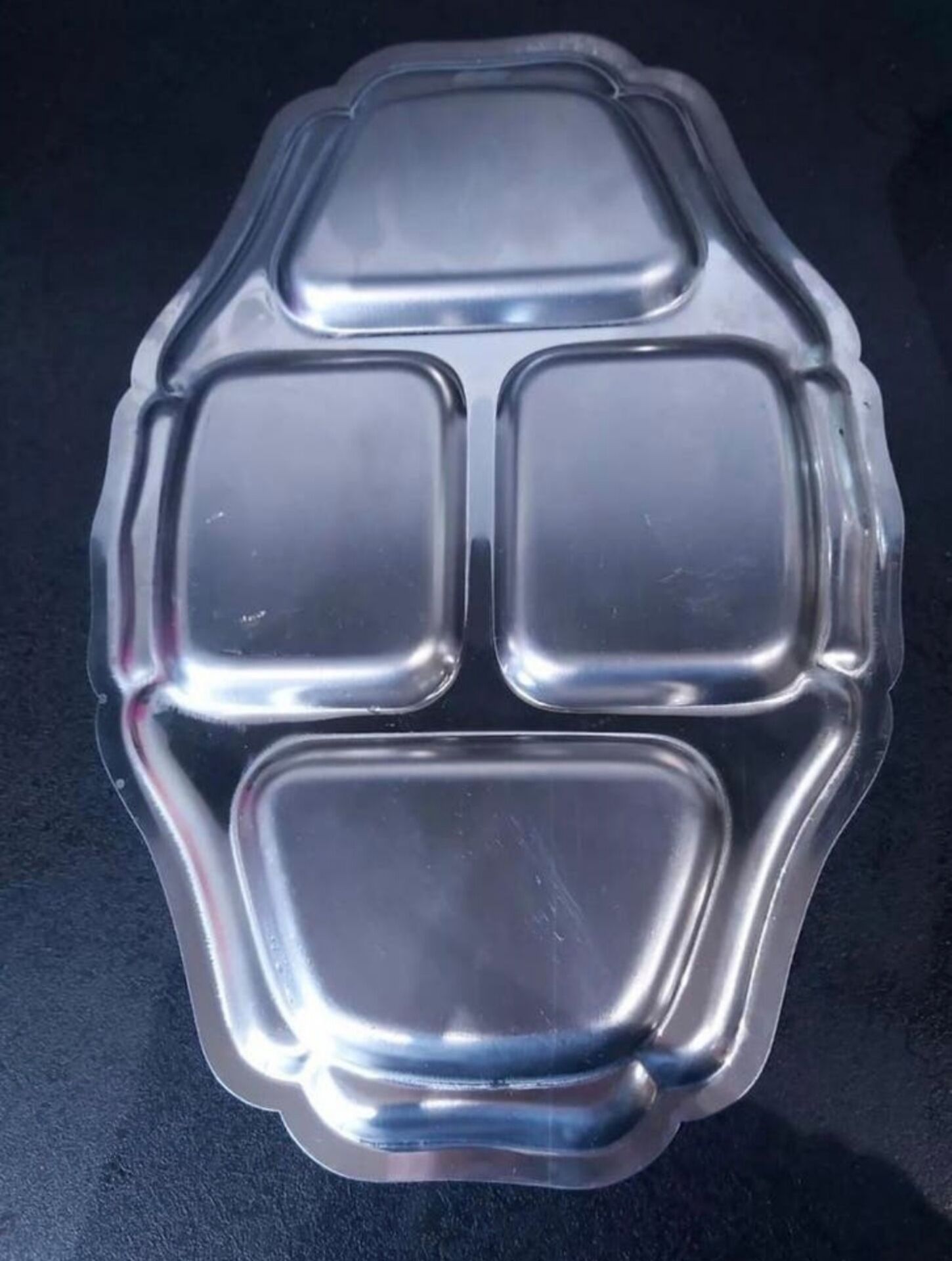 Silver-plated hors d'oeuvre dish with 4 compartments