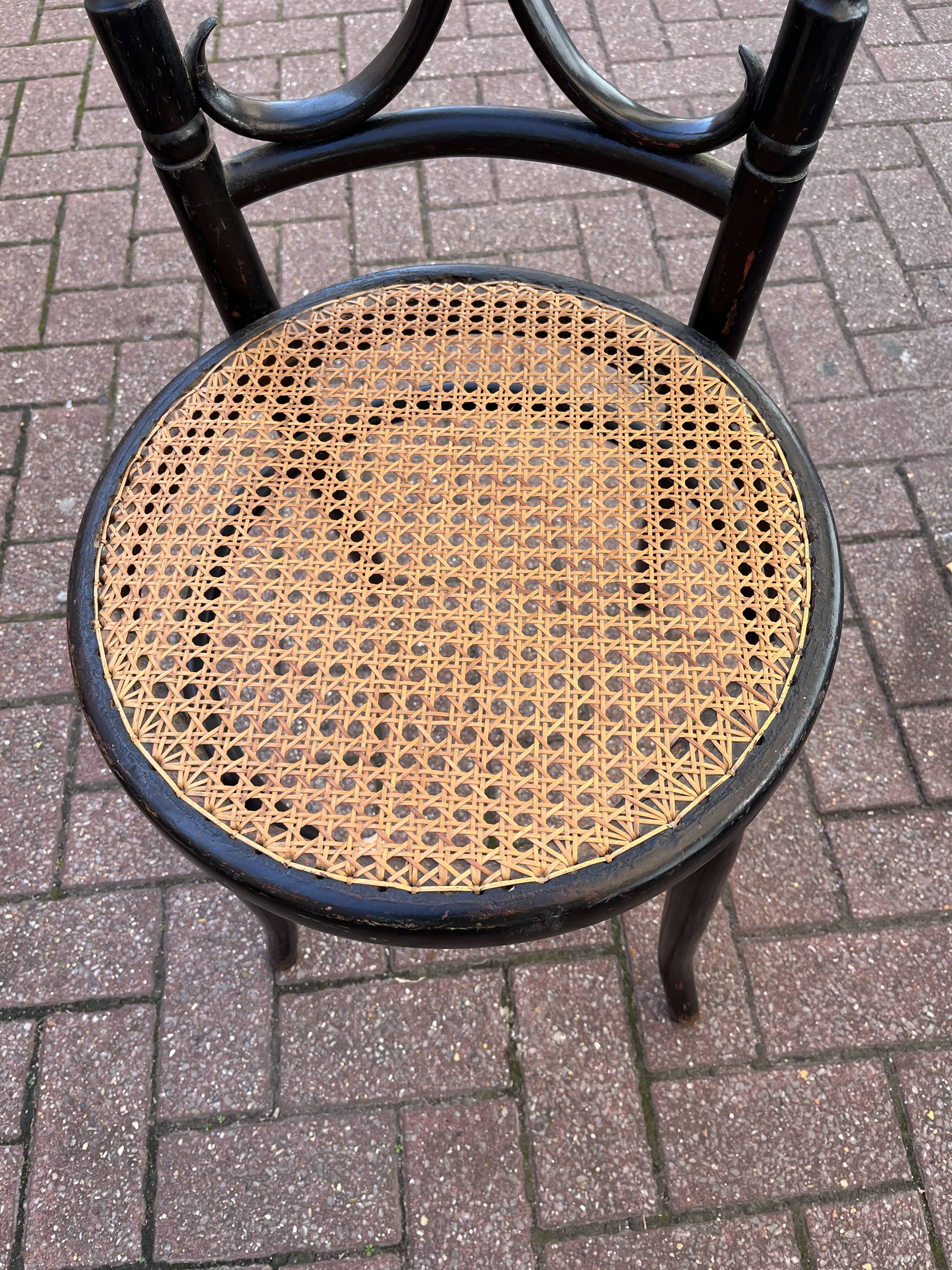 Chaise bistrot ancienne Fischel