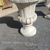 Vase médicis en pierre reconstituée vers 1950