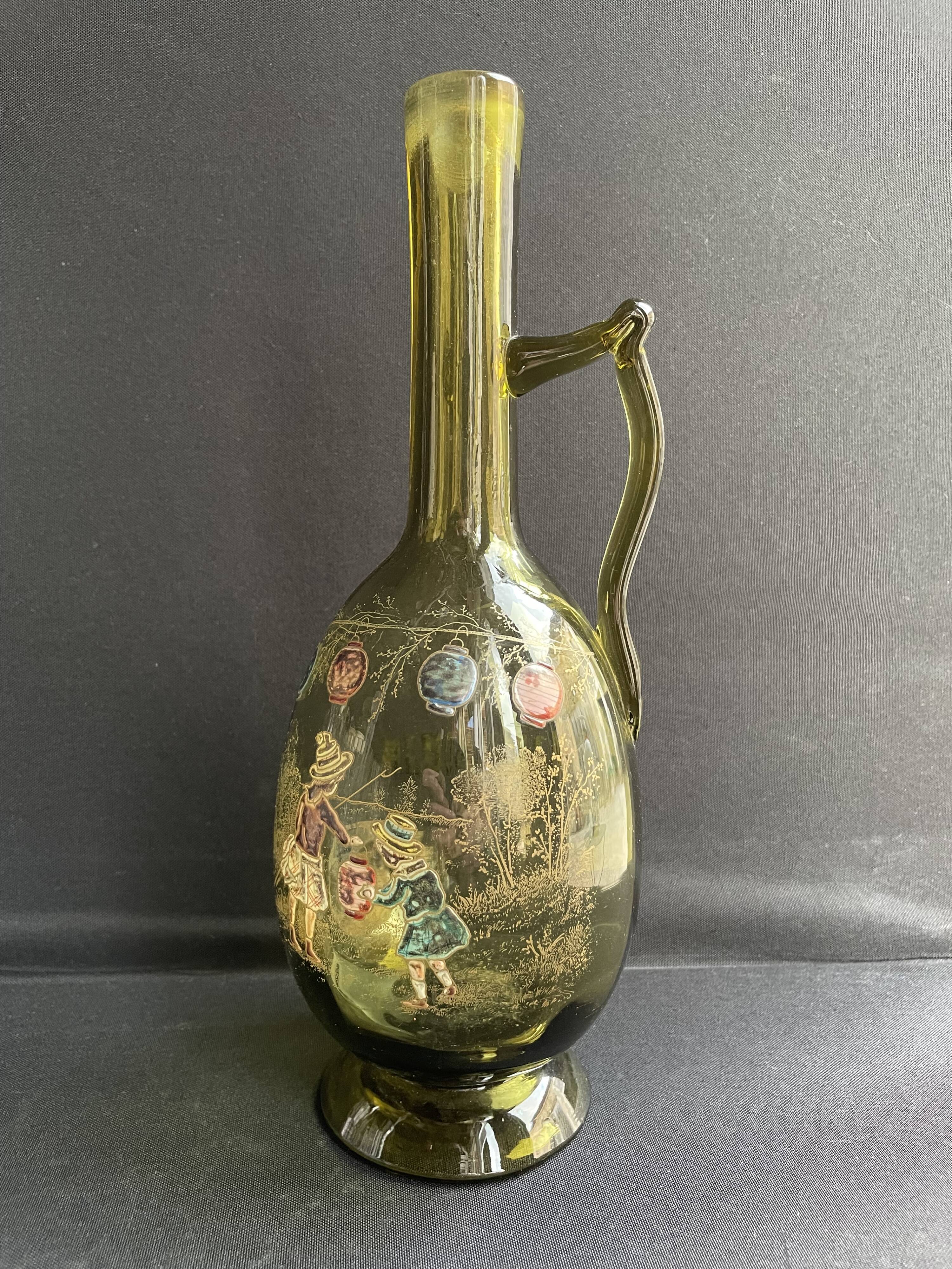 François-Théodore Legras - Verrerie La Plaine Saint Denis - Broc on pedestal with antique green background