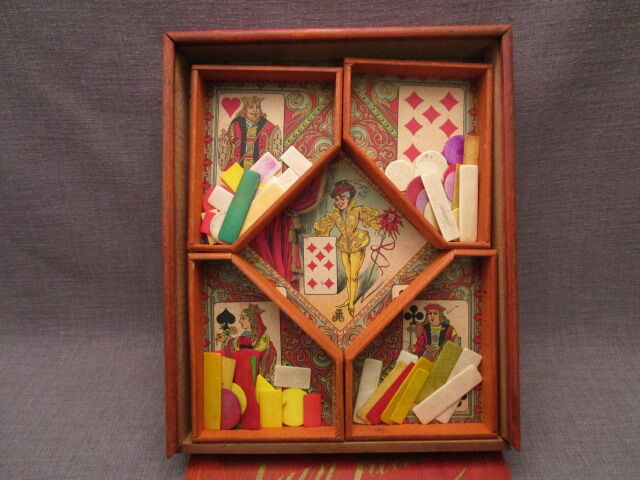 Jeu de nain jaune ancien en bois