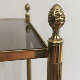 Paire de bouts de canapé de style néoclassique en métal doré et verre