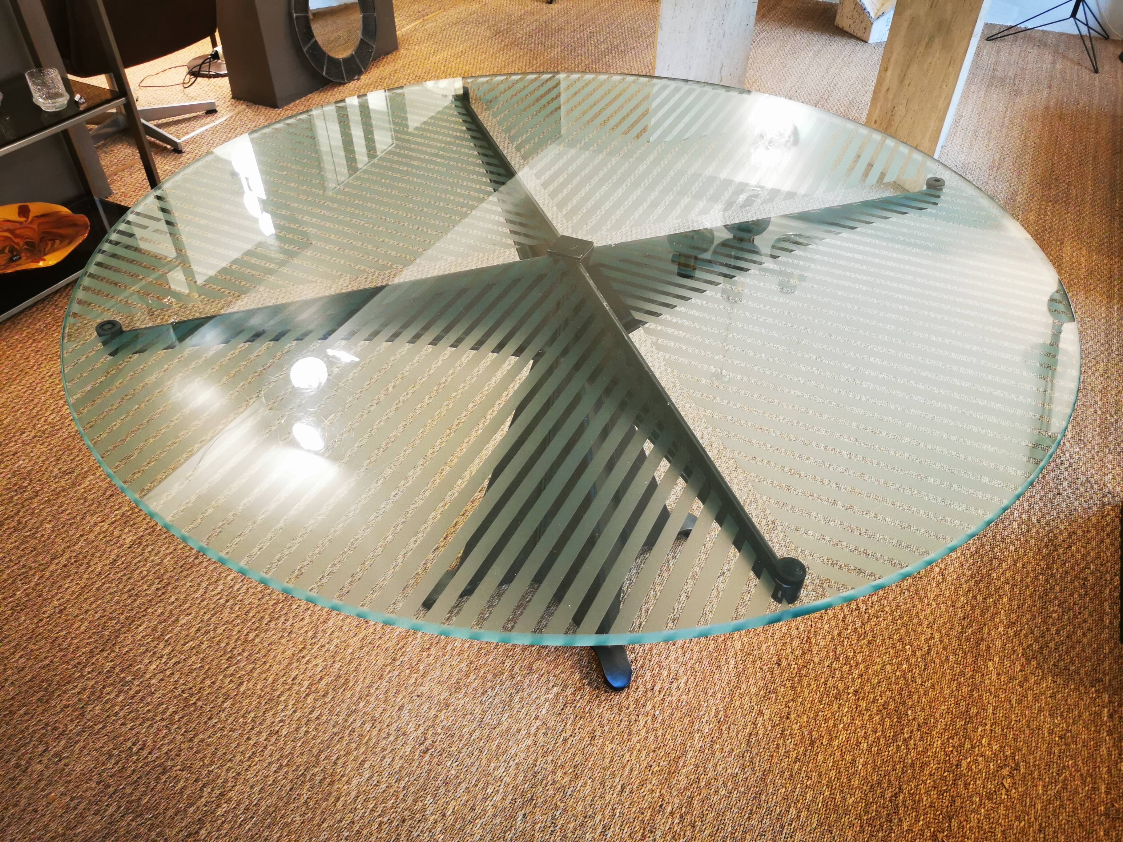 "Alada" designer dining table, Oscar TUSQUETS - 1980s