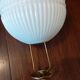 Suspension ancienne en opaline et laiton