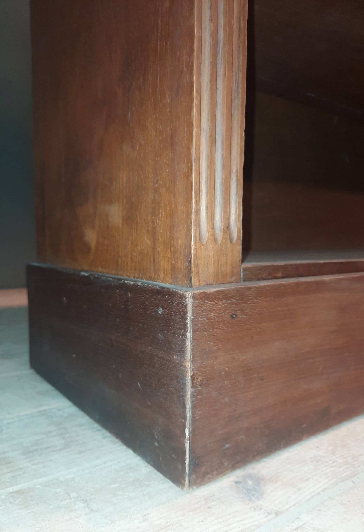Grande étagère style Louis XVI