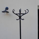 Coat rack parrot bistro