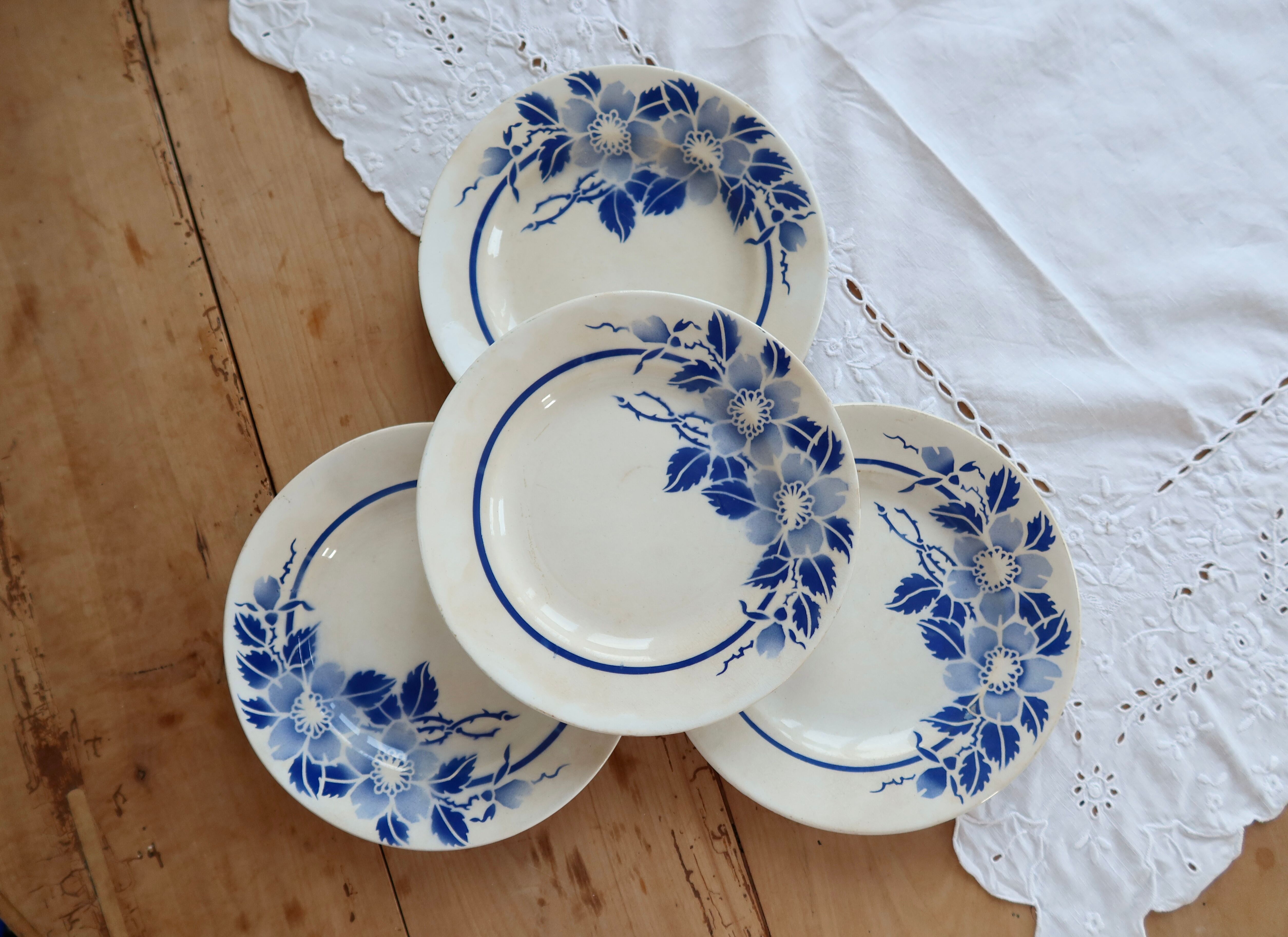 4 assiettes plates vintage terre de fer Églantine - Moulin des Loups