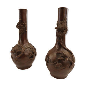 Paire de vases soliflore en bronze.