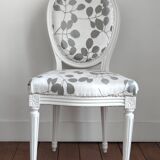 Chaise médaillon style Louis XVI
