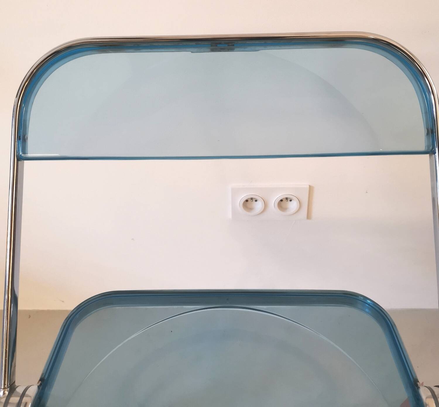 Plia chair, design Giancarlo Piretti, Anonima Castelli