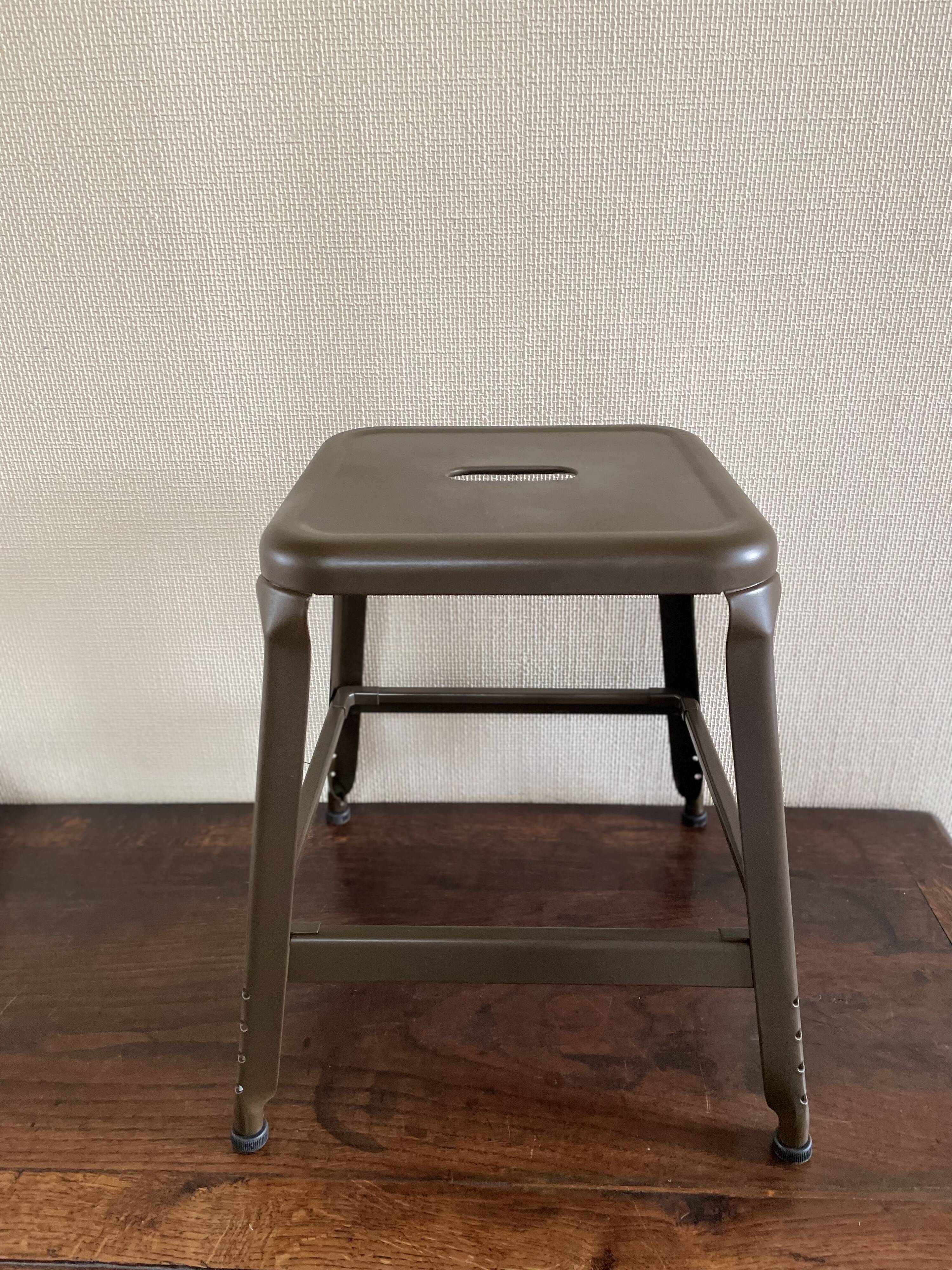Tabouret métal