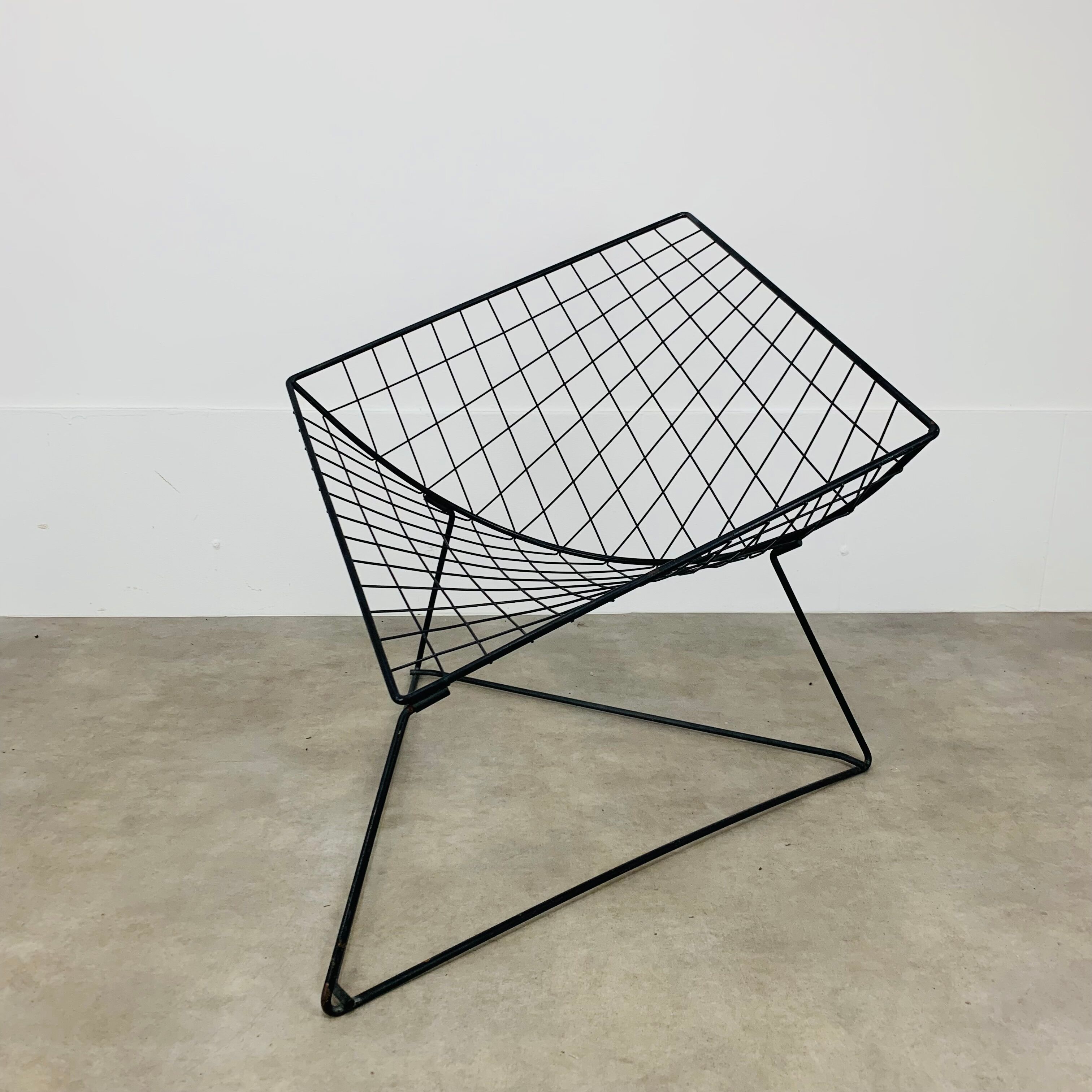 Fauteuil Niels Gammelgaard filaire modèle Oti