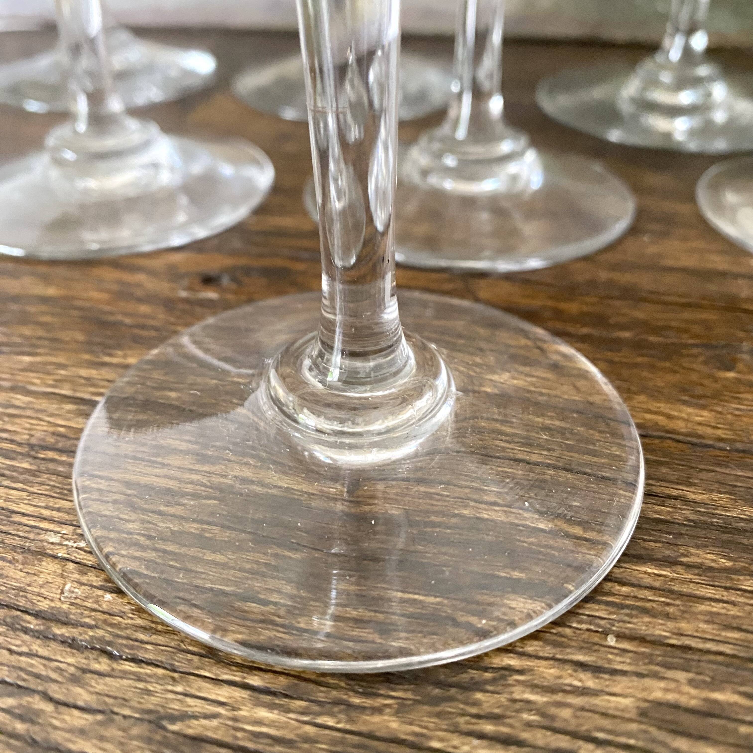 Stemmed glasses, engraved glass wine glasses