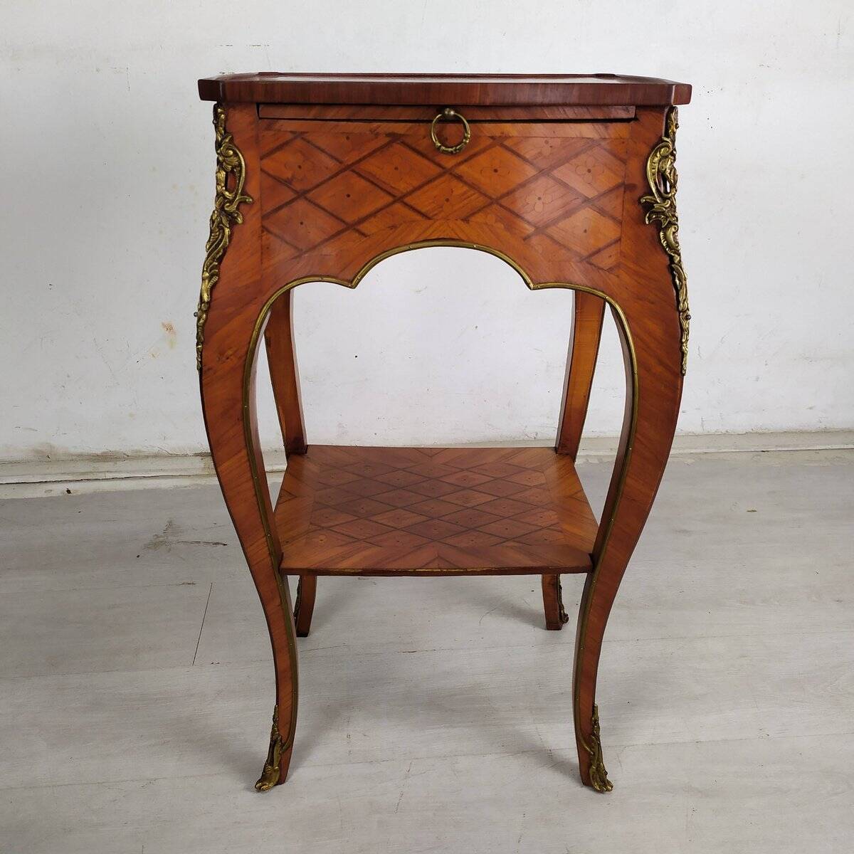 Louis XV side table in marquetry