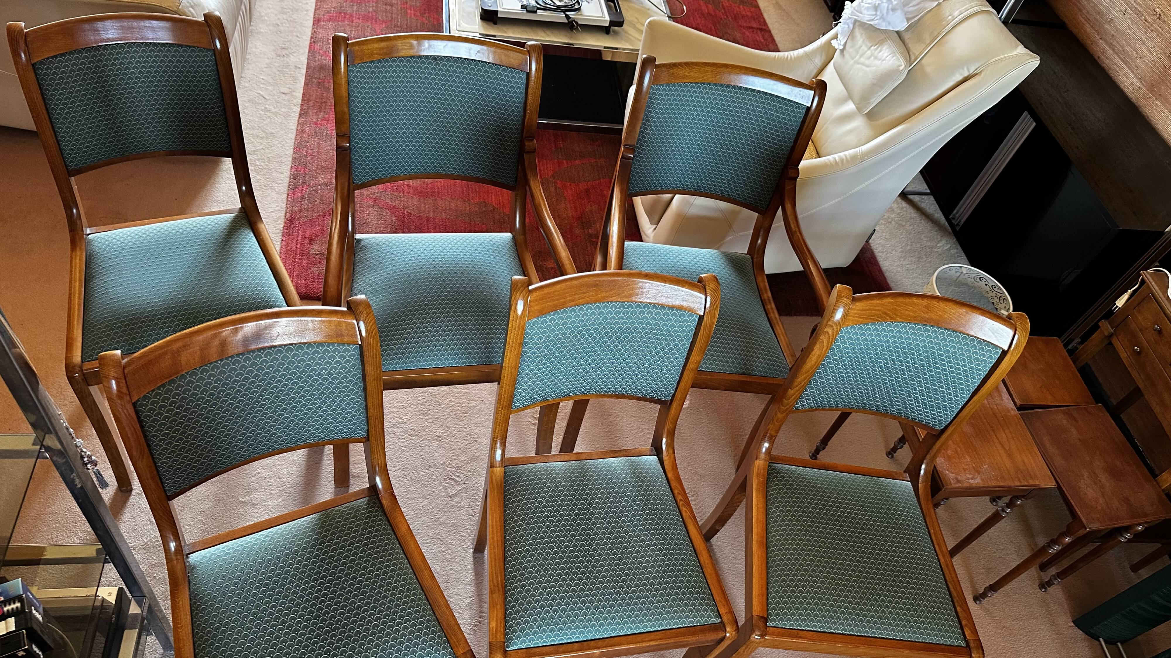 4 chairs and 2 armchairs in cherry wood
