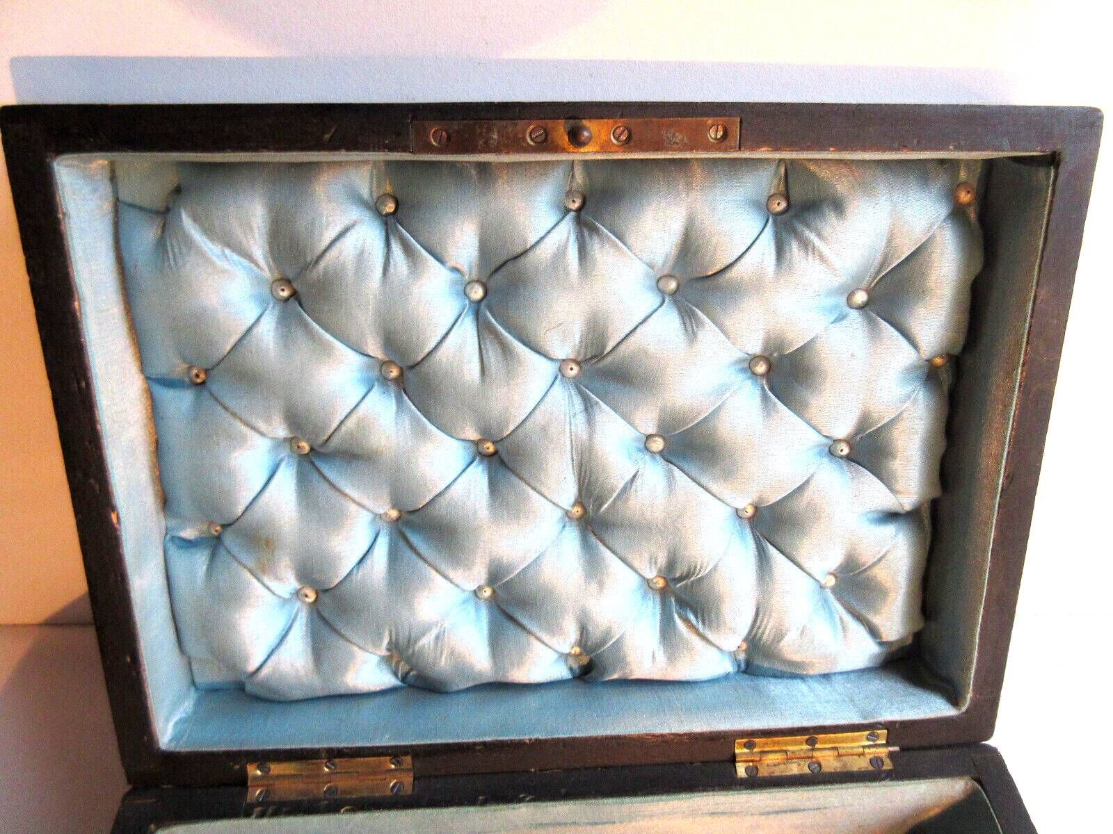 19th century Napoleon III box, blue silk padded jewelry box in elm burl
