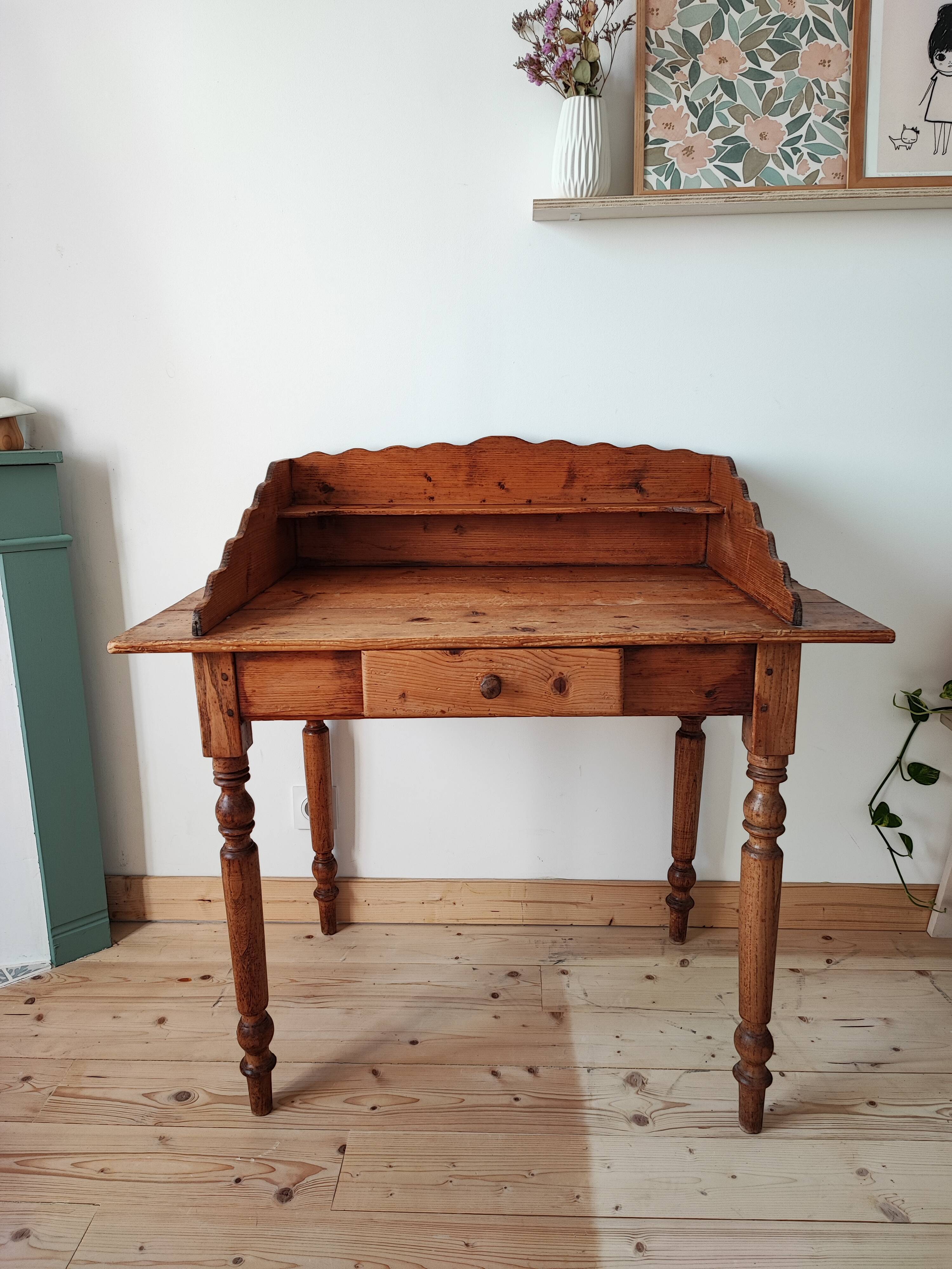 Coiffeuse en bois