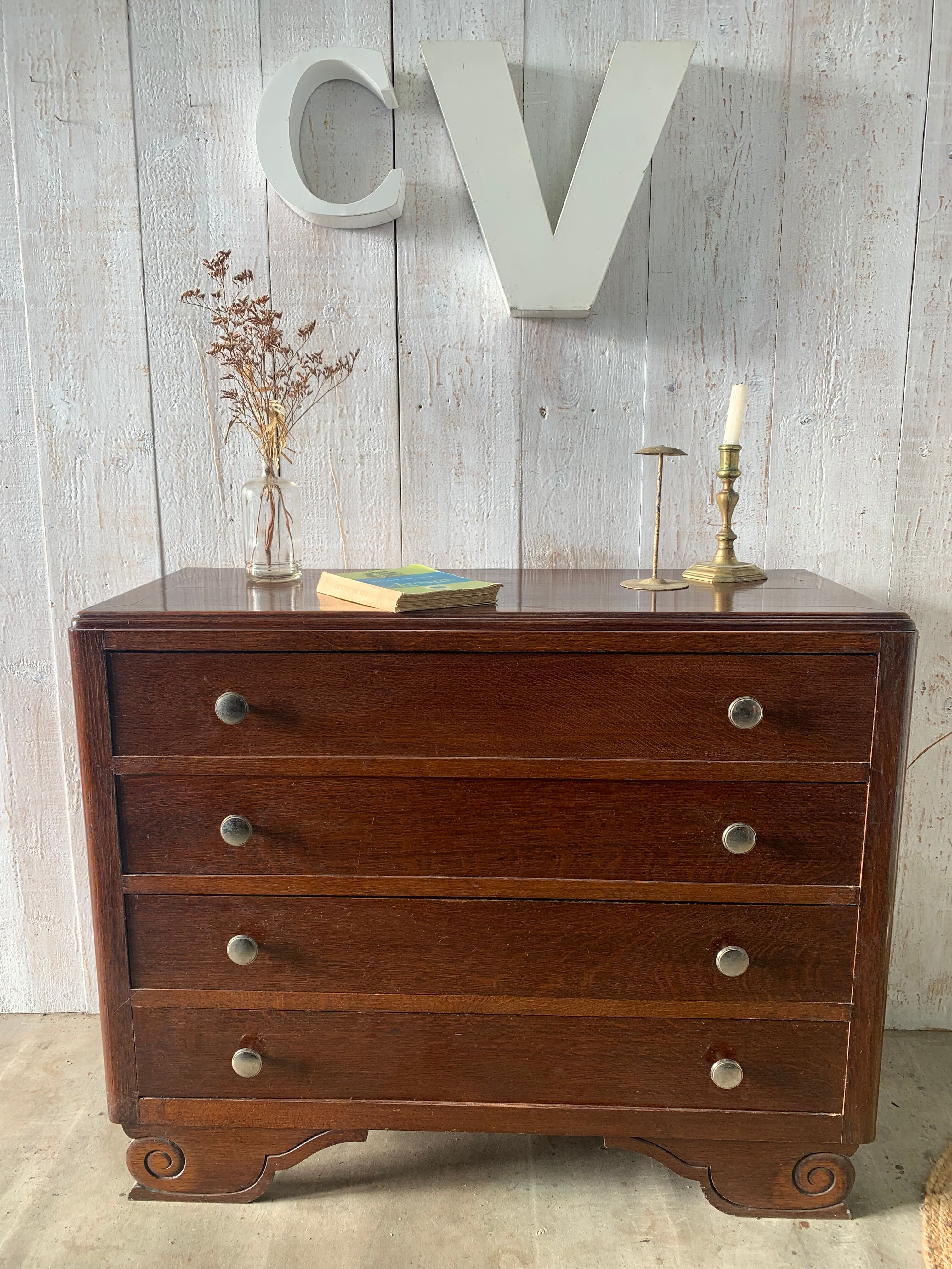 Art deco chest of drawers
