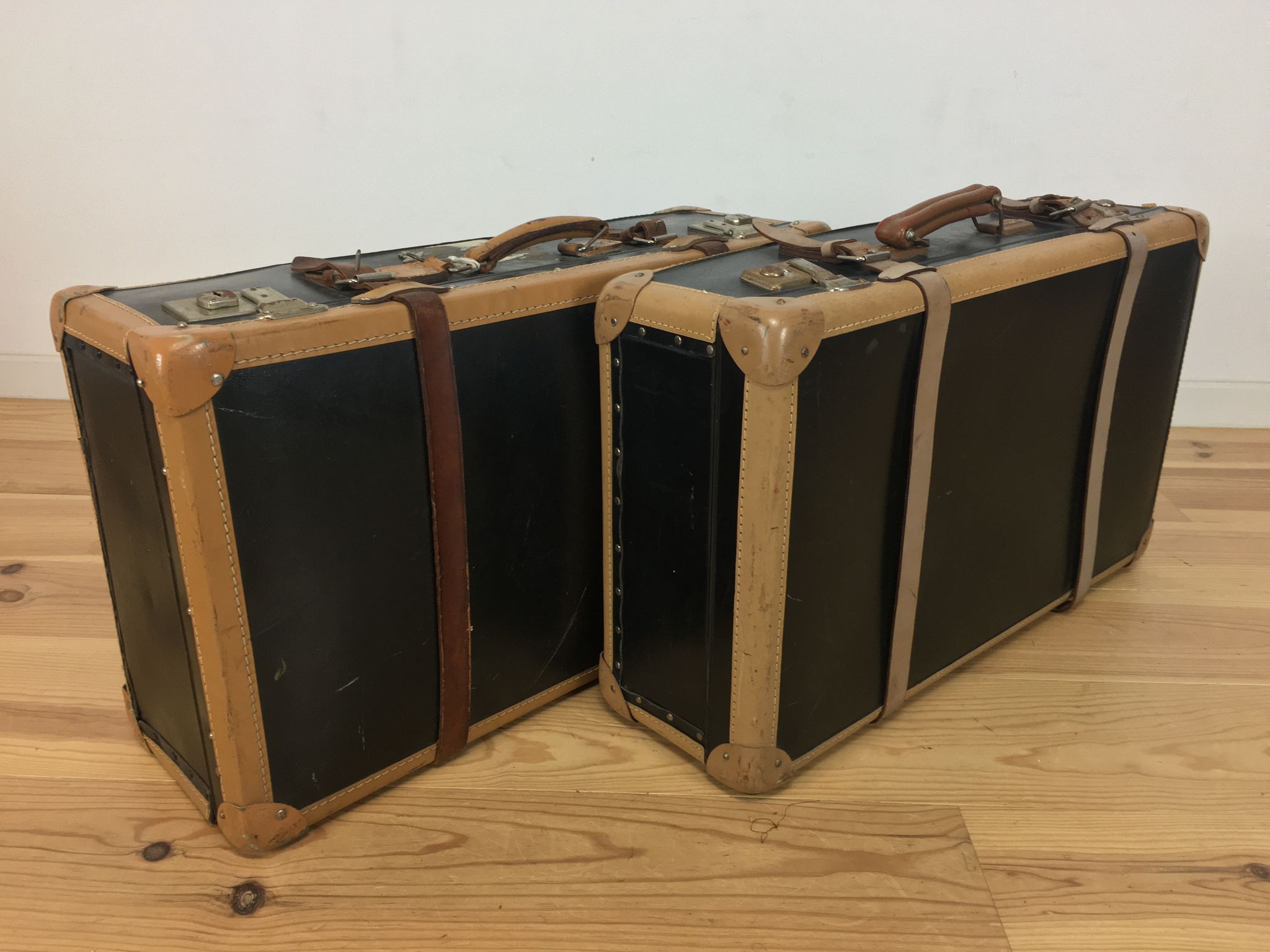 Lot de deux valises, années 50