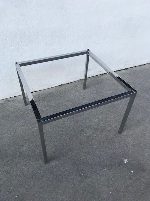 Paire de tables basse/bouts de canapé par Florence KNOLL