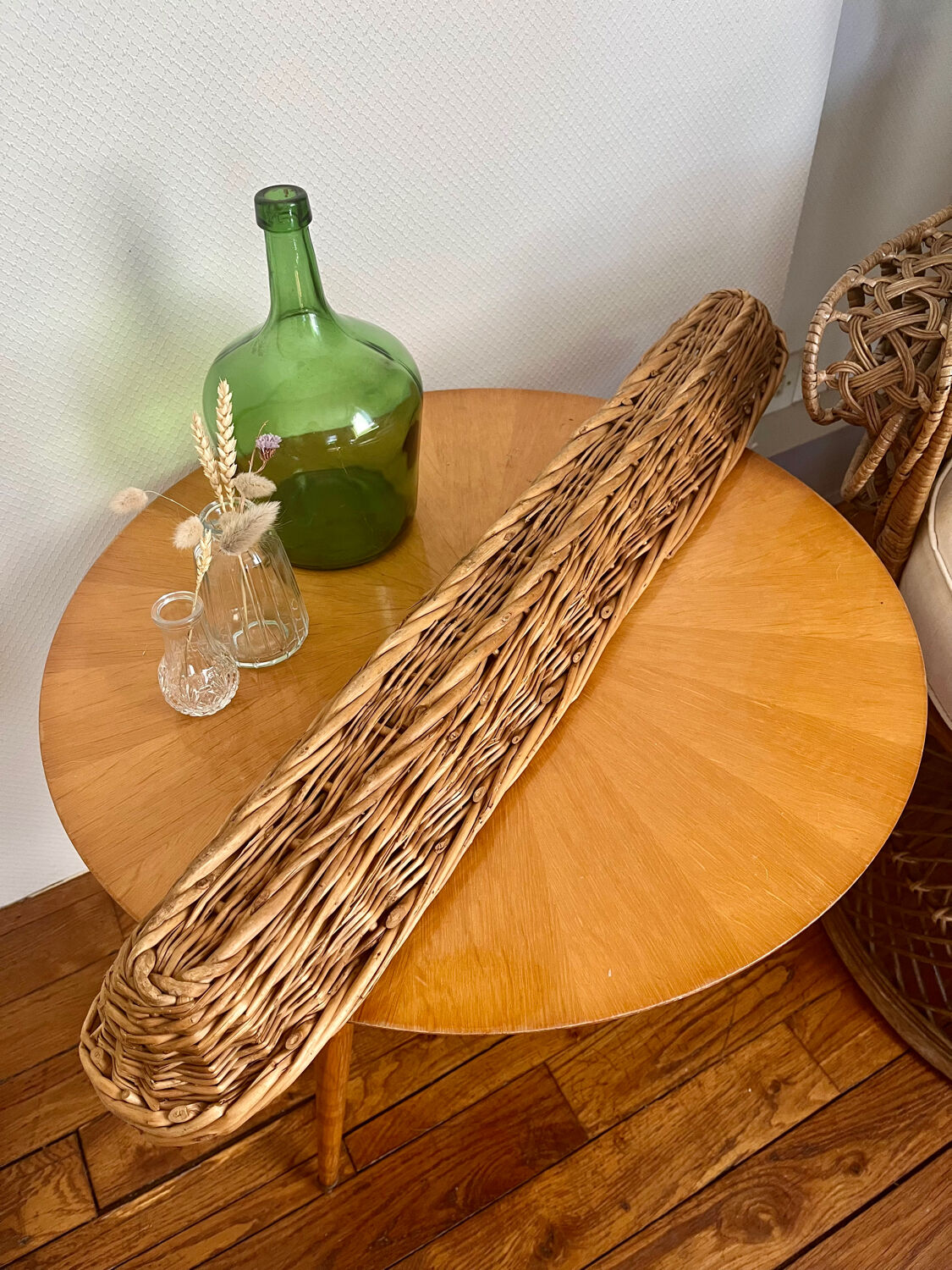 Vintage baguette bread basket