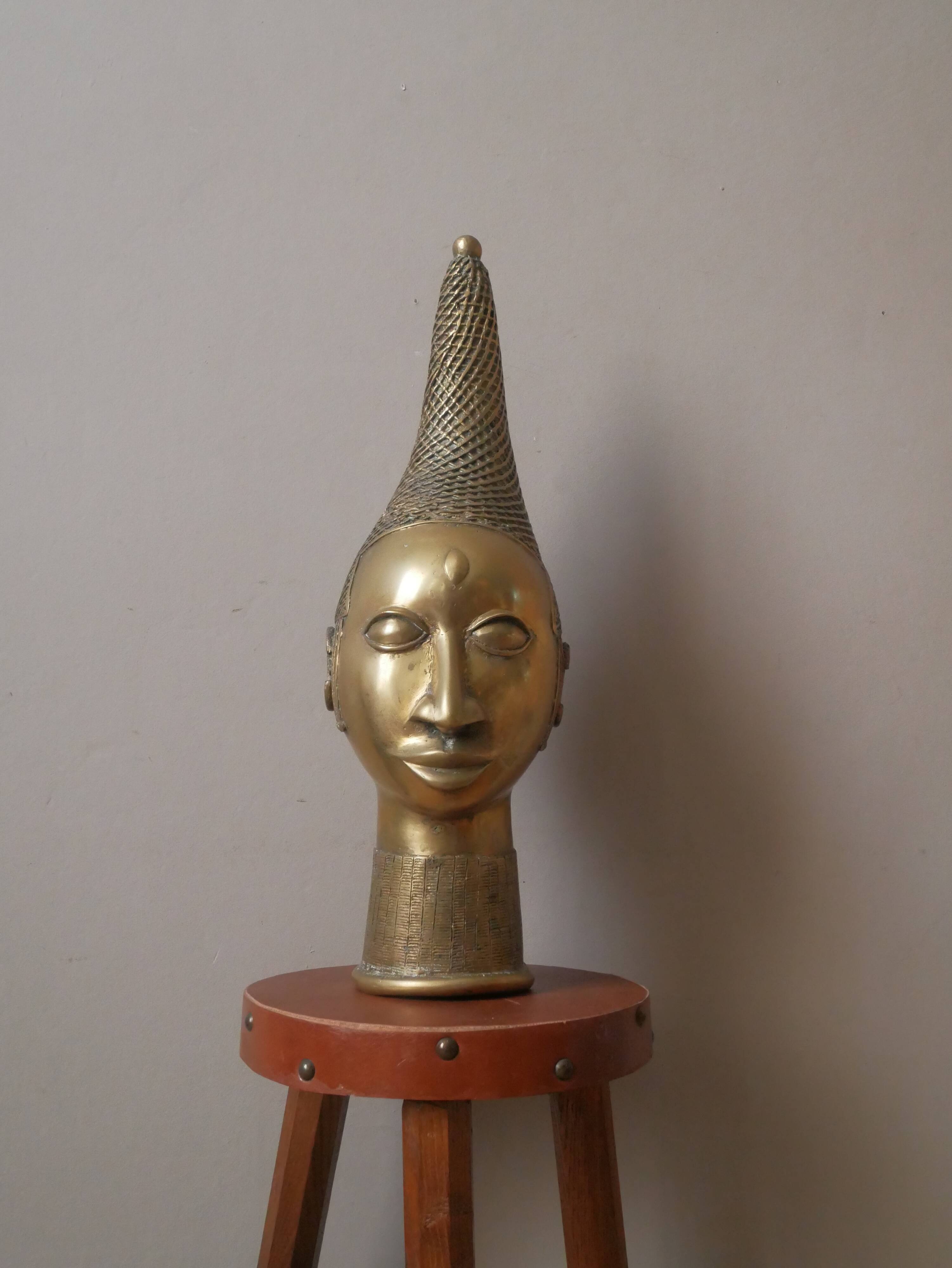 Bronze African art tribal ethnic decorative object handcrafted head of queen Benin