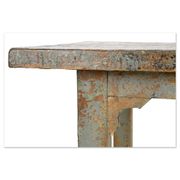 Bureau en bois massif patiné