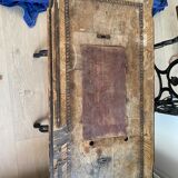 Courthiade period sewing machine