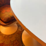 Table and tulip leg chair, vintage space age from the 70s.