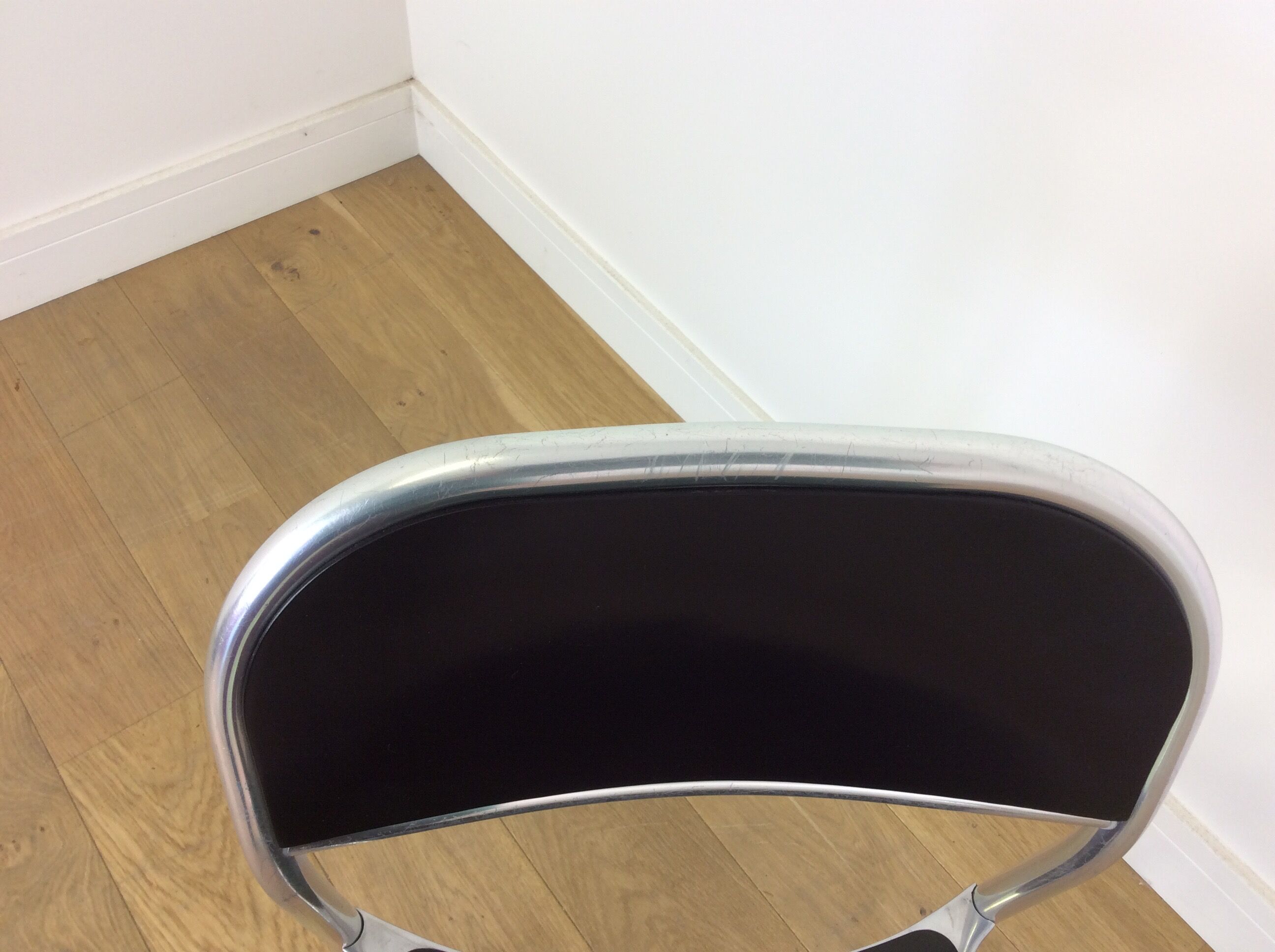 Table et chaises de milieu de siècle