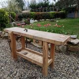 Carpenter's workbench
