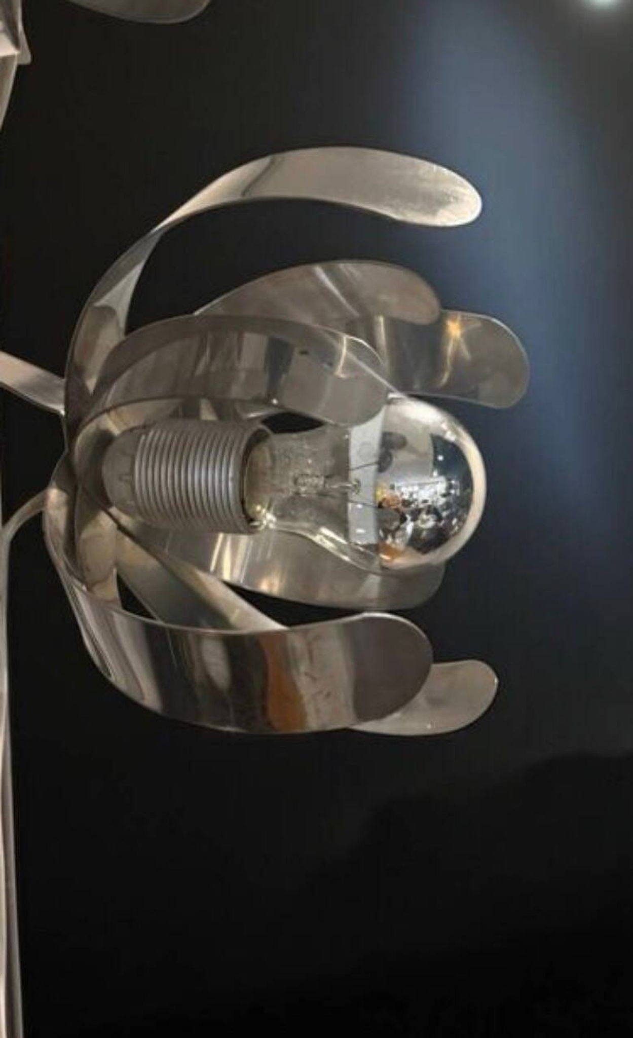 Flower lamp metal circa 1970