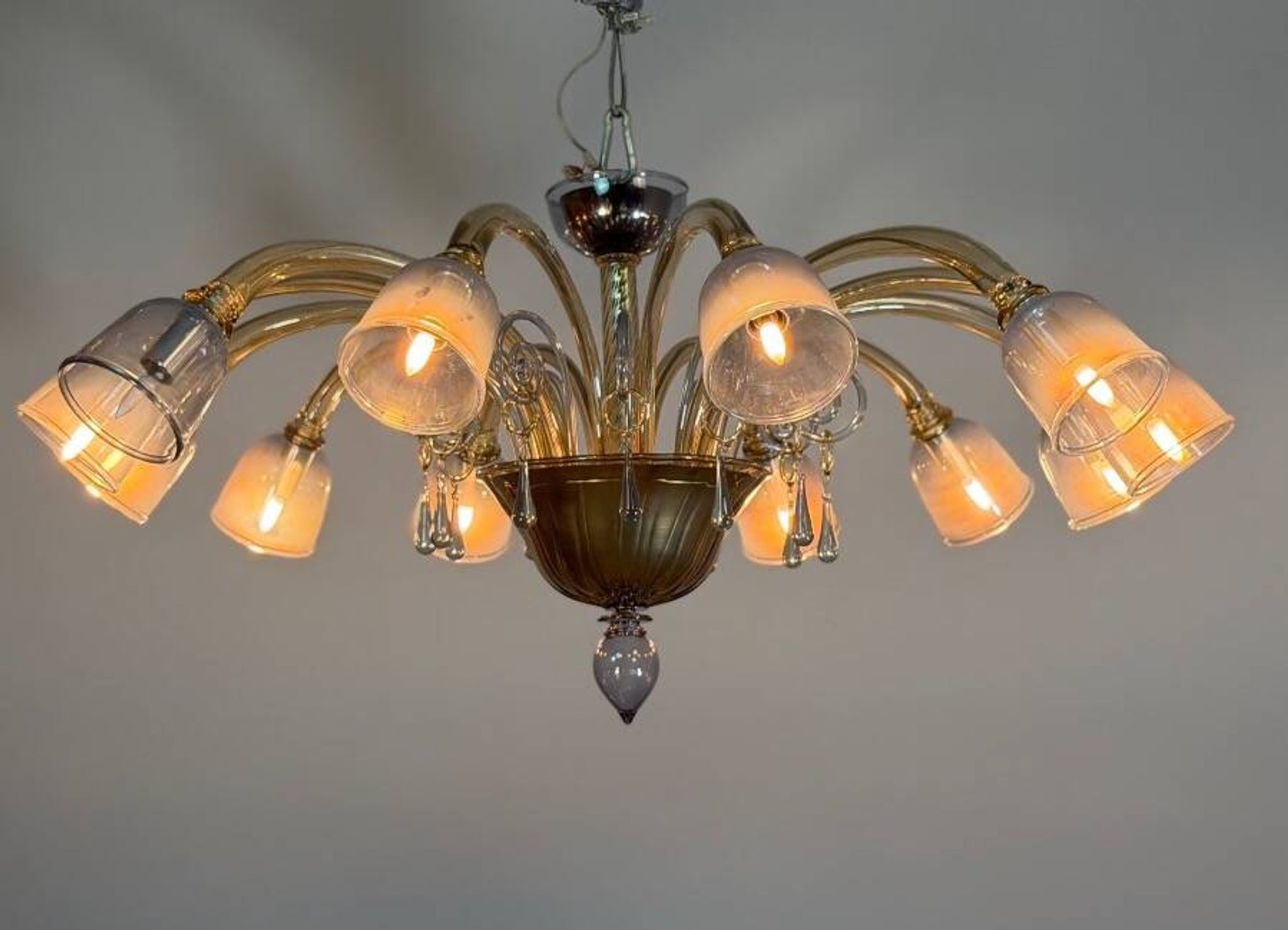 Venetian lustre in two-colour Murano glass, blue and gilded, circa 1990.