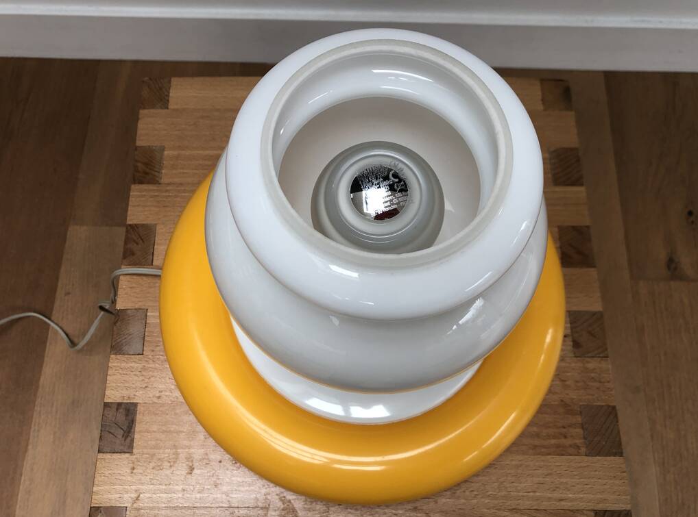 Vintage 1970 yellow lamp