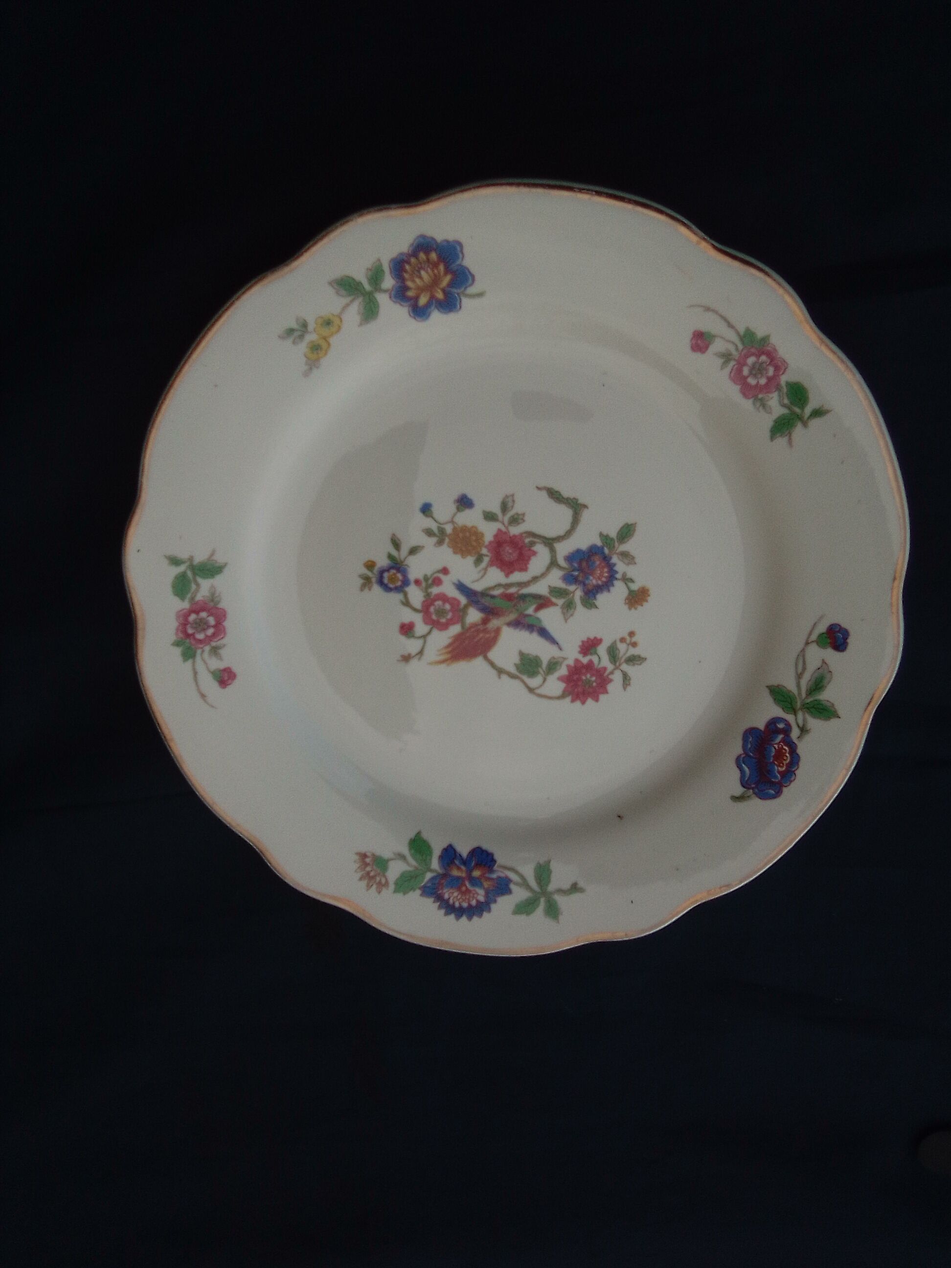 5 assiettes à dessert en faïence de Digoin Sarreguemines décor oiseaux et fleurs diam 18 cm