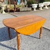 Table 4 legs in oak with 2 extensions